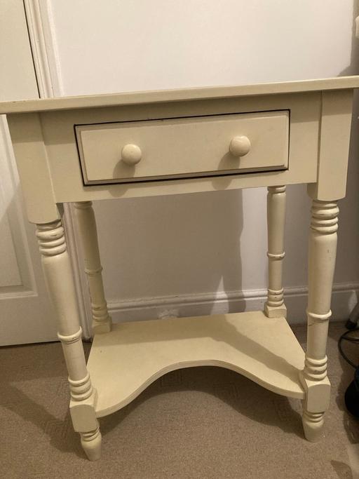 Buy & Sell Greater Manchester - Photos for Side table