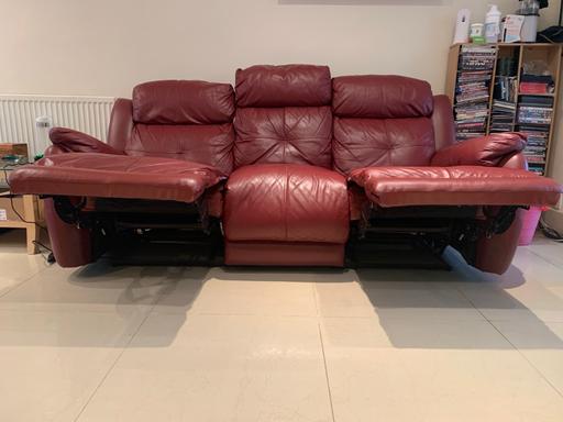 Buy & Sell Ealing Southall - Ealing - Photos for 3 Seater Recliner Sofa