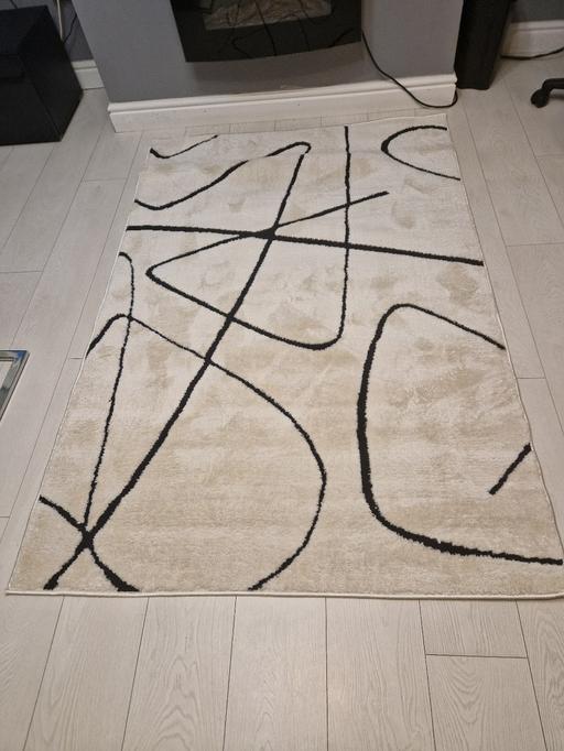 Buy & Sell East London East Ham - East London - Photos for Abstract Ivory/Black Rug