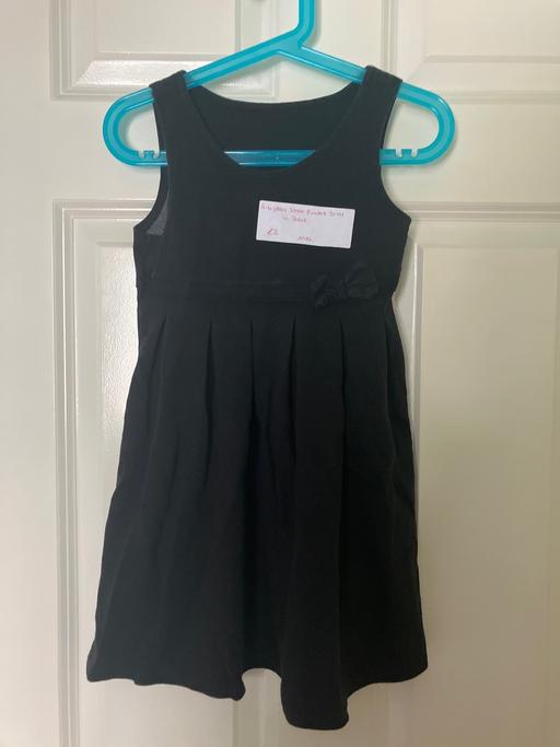 Buy & Sell West Yorkshire Bradford - Photos for M&S school pinafore dress 5-6 yrs black £2