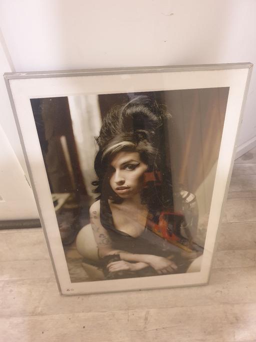 Buy & Sell East London Commercial Road - East London - Photos for Amy Winehouse Picture Frame