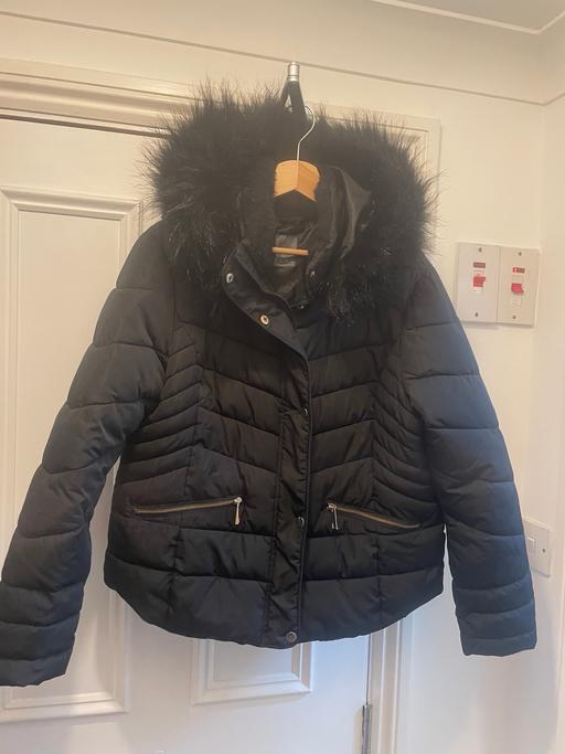 Buy & Sell South West London Clapham - South West London - Photos for Coat with Fur Hood - Size XL