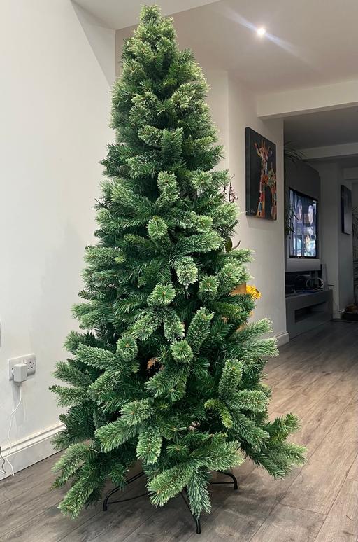 Buy & Sell Hampshire Basingstoke and Deane - Photos for 6ft Christmas Tree