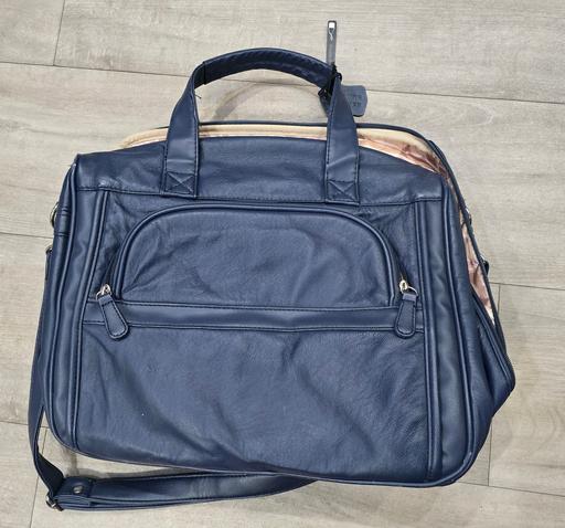 Buy & Sell West Midlands Sandwell - Photos for Genuine Leather Navy Blue Travel Bag