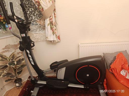 Buy & Sell South West London Colliers Wood - South West London - Photos for Cross Trainer