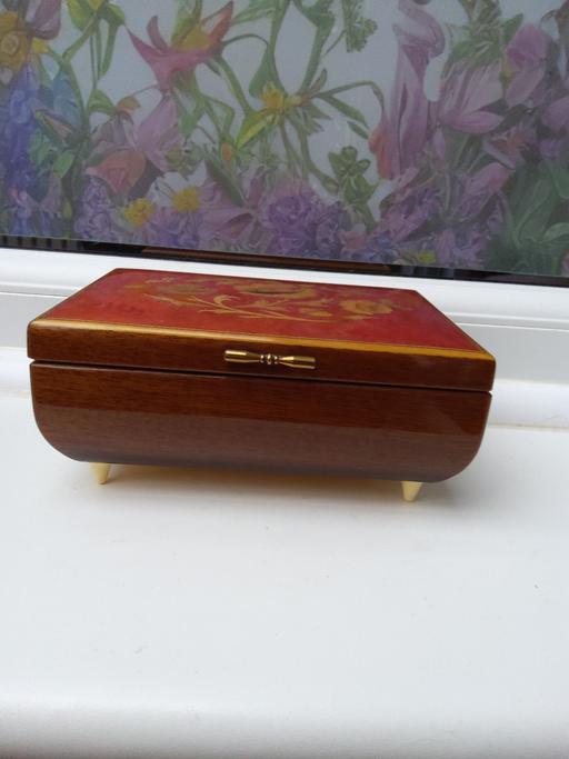 Buy & Sell South East London Blackfen - South East London - Photos for Vintage Jewellery Box