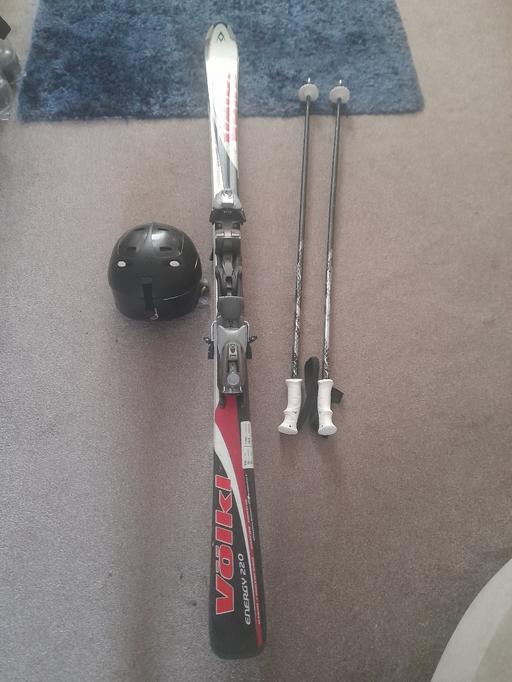 Buy & Sell North Yorkshire Redcar and Cleveland - Photos for skis/ poles