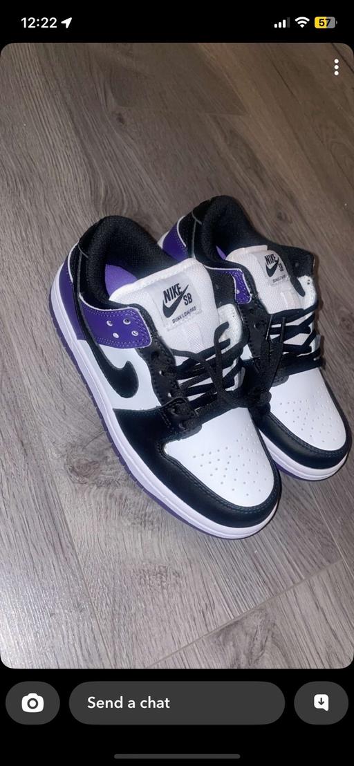 Buy & Sell South West London Wandsworth - Photos for Uk 4 Nike sb dunk low pros purple and white