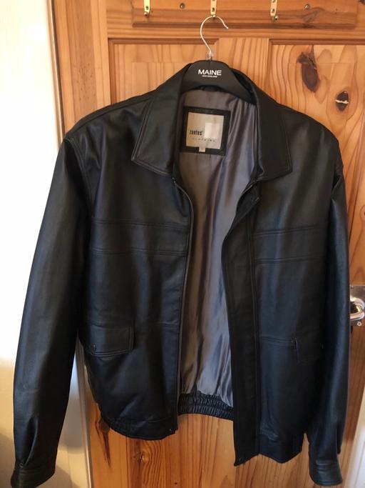 Buy & Sell Surrey Spelthorne - Photos for MENS LEATHER JACKET