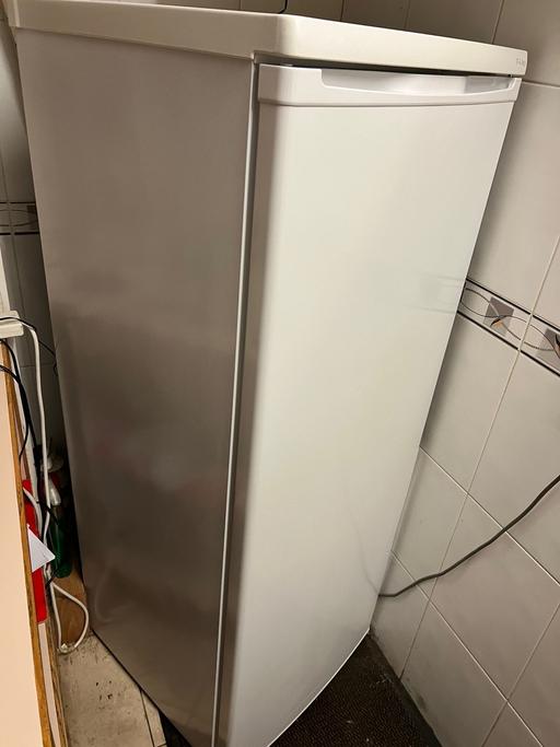 Buy & Sell South West London Merton - Photos for Tall Fridge