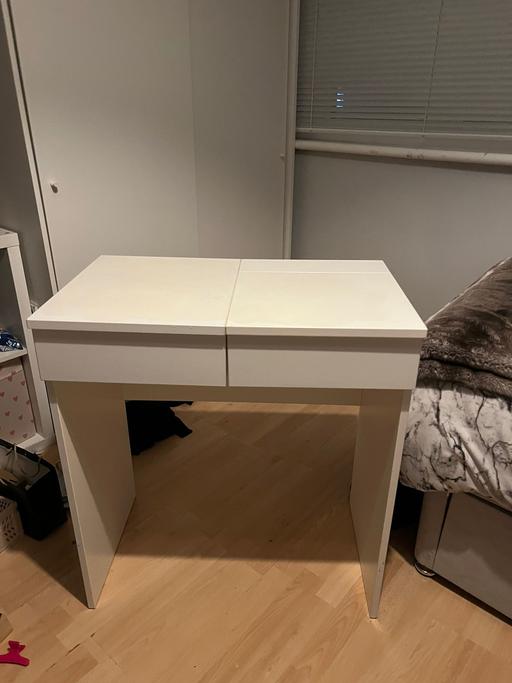 Buy & Sell Brent Wembley - HA9 - Photos for IKEA small dressing table