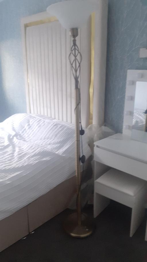 Buy & Sell Greater Manchester Wigan - Photos for tall lamp