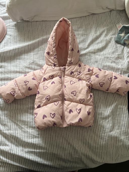 Buy & Sell North London - Photos for Baby girl winter jacket 3-6