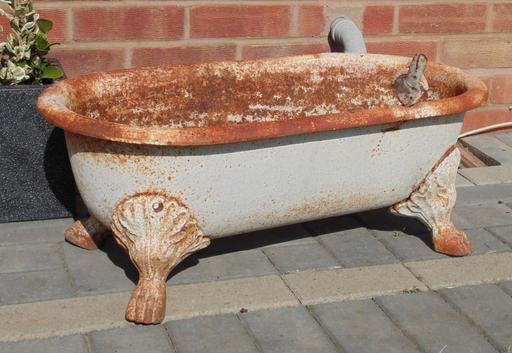 Buy & Sell West Midlands Sandwell - Photos for (#1047) unusual cast iron bath planter