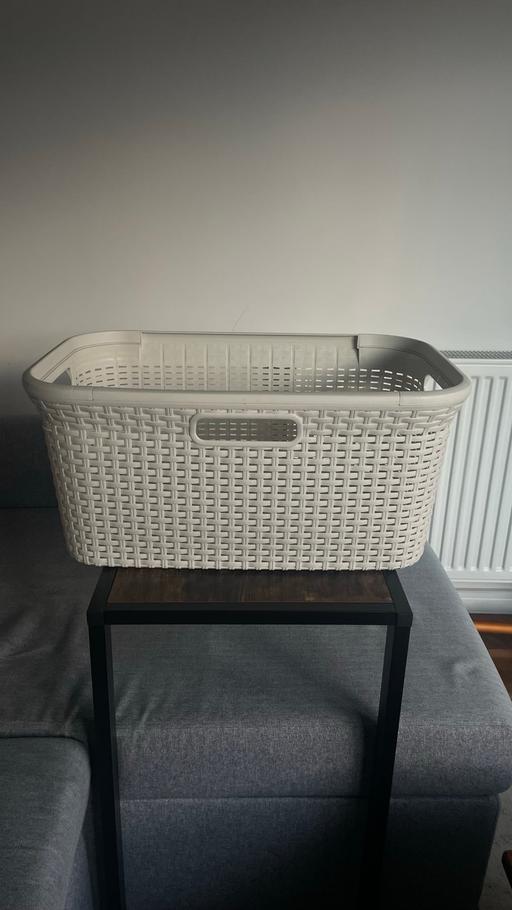 Buy & Sell North West London Grahame Park - North West London - Photos for Off white laundry basket