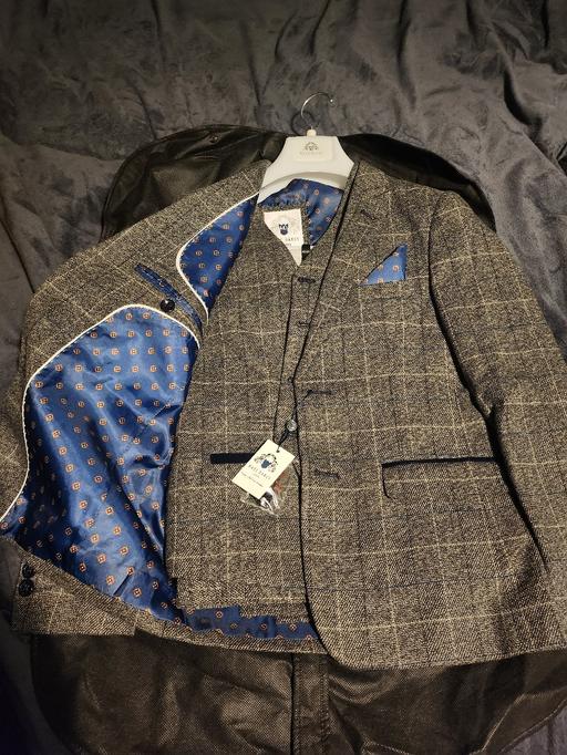 Buy & Sell Lancashire South Ribble - Photos for Boys MARC DARCY 3 piece suit age 11