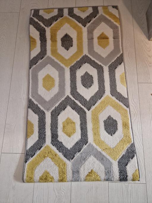 Buy & Sell East London East Ham - East London - Photos for Palacios geometric Ochre Rugs