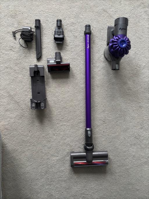 Buy & Sell Surrey Tandridge - Photos for Dyson V6 Animal vacuum