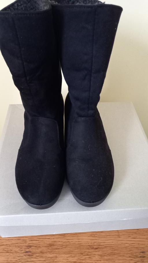 Buy & Sell South East London Surrey Quays - South East London - Photos for Fur lined black boots