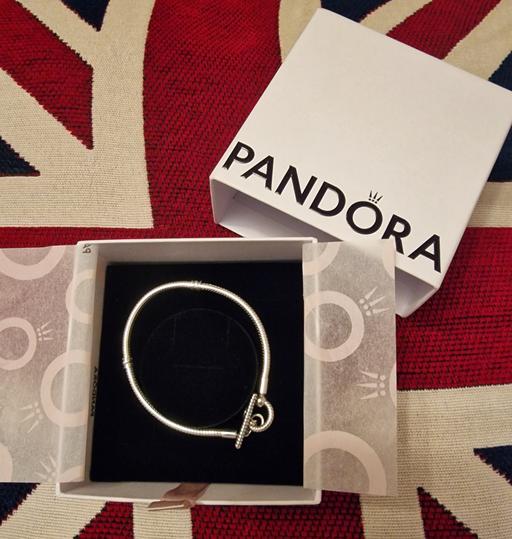 Buy & Sell Buckinghamshire Milton Keynes - Photos for Pandora T-Bar Snake Chain Bracelet