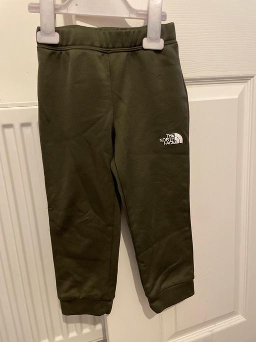 Buy & Sell Wokingham Finchwood Park - Reading - Photos for North Face Tracksuit