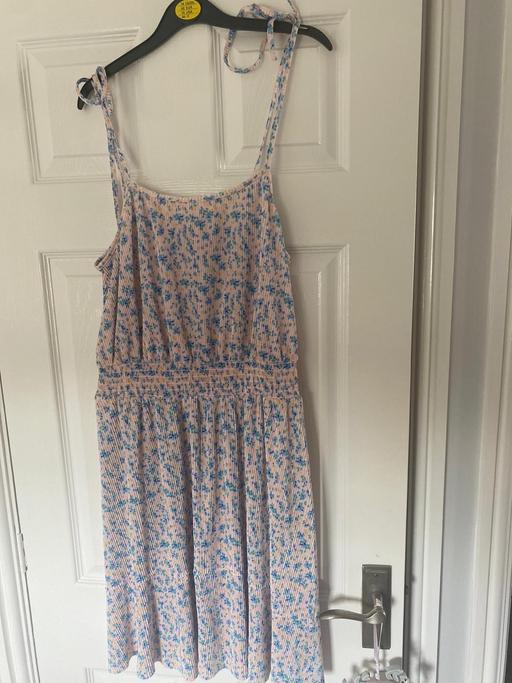 Buy & Sell West Midlands Wolverhampton - Photos for LOVELY PLEATED DRESS