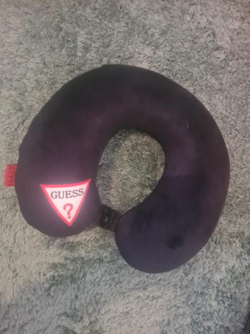 Buy & Sell East London Redbridge - Photos for GUESS TRAVEL PILLOW