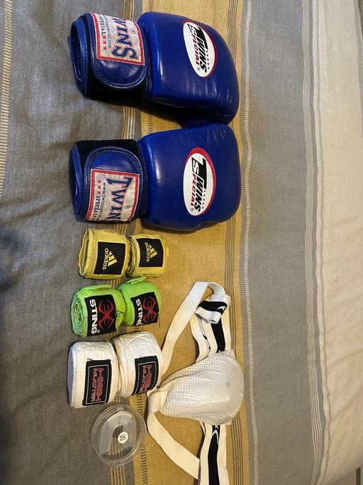 Buy & Sell West London Wormwood Scrubs - West London - Photos for Muay Thai gloves and equipment