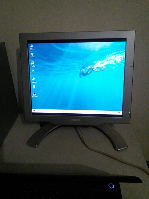 Buy & Sell East London Plaistow - East London - Photos for Philips LCD monitor