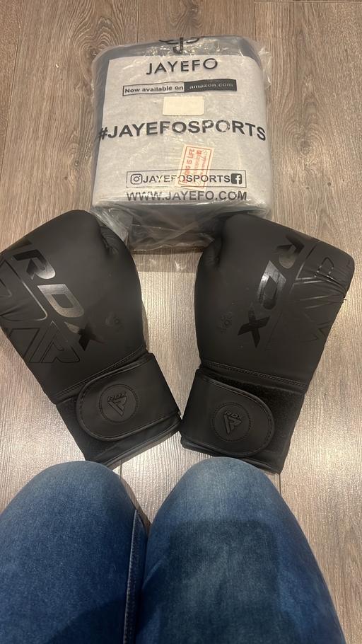 Buy & Sell Kent Medway - Kent - Photos for Boxing kit. Bag and gloves