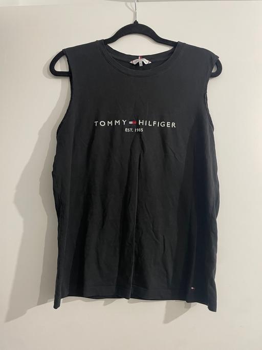 Buy & Sell Surrey Spelthorne - Photos for Tommy Hilfiger T-shirt