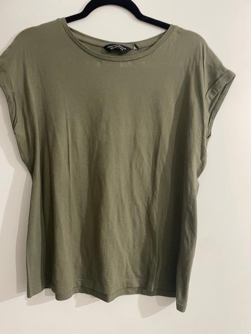 Buy & Sell Surrey Spelthorne - Photos for Khaki T-shirt