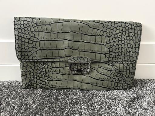 Buy & Sell Warwickshire Nuneaton and Bedworth - Photos for Warehouse Grey Crocodile Print Clutch Bag