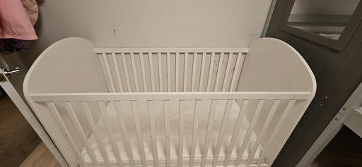 Buy & Sell Buckinghamshire Downley - Buckinghamshire - Photos for Baby cot