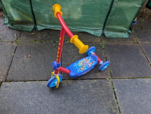 Buy & Sell Caerphilly - Wales Ochrwyth - Caerphilly - Photos for Paw patrol scooter