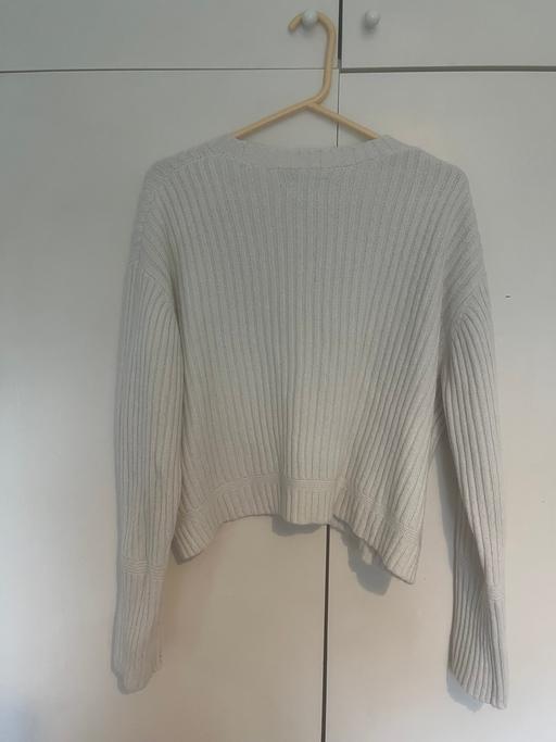 Buy & Sell Buckinghamshire High Wycombe - HP13 - Photos for White knit jumper