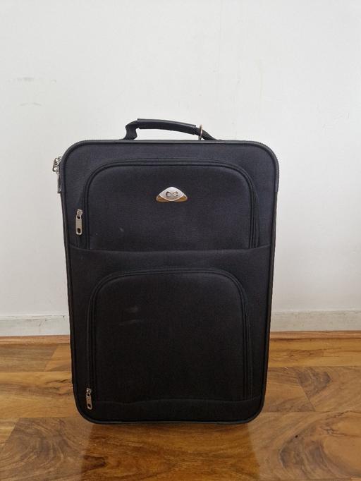 Buy & Sell East London Bow - East London - Photos for Black small suitcase