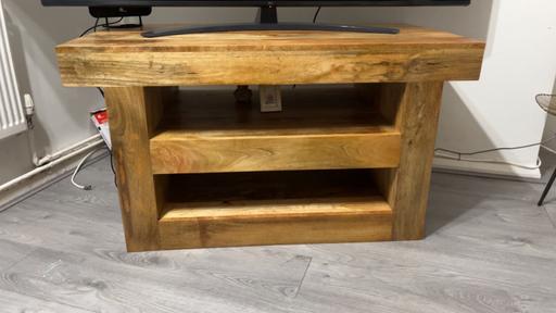 Buy & Sell Greater Manchester Manchester - Photos for Solid oak wood tv table open to reasonable o