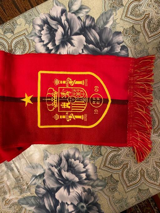 Buy & Sell West London North Kensington - W11 - Photos for Spain football scarf