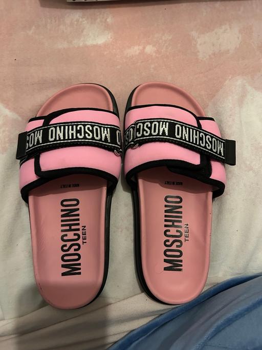 Buy & Sell South East London Grove Park - South East London - Photos for Moschino girls pink sliders uk 2