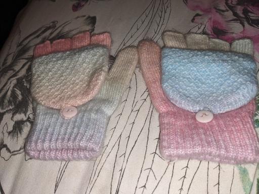 Buy & Sell Greater Manchester Bury - Photos for girls gloves age 3-6