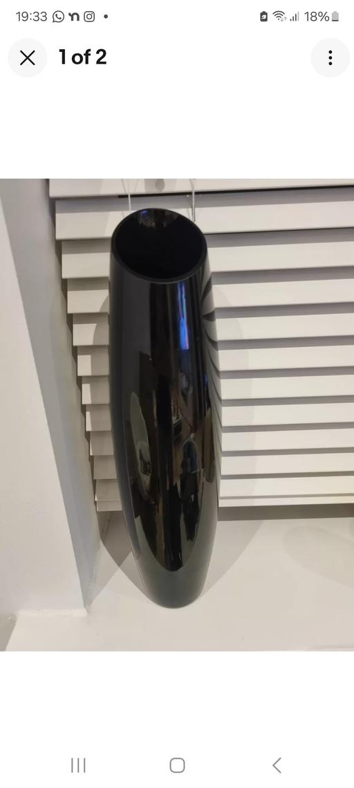 Buy & Sell Essex Harlow - Photos for Black vase