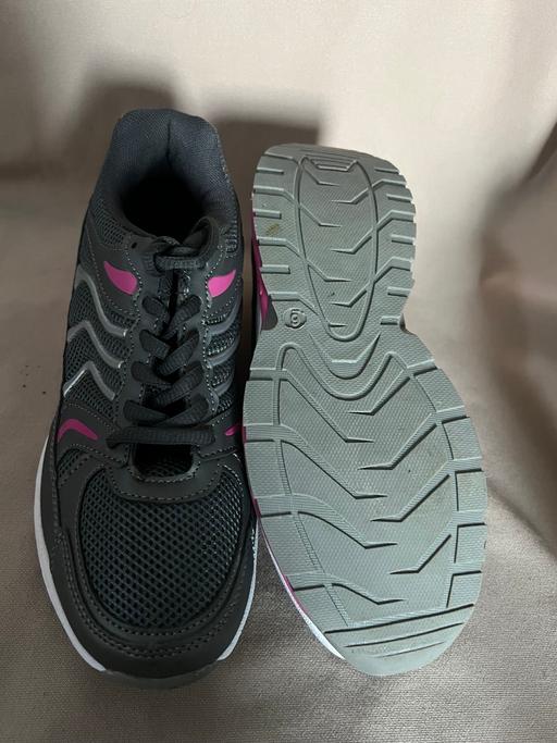 Buy & Sell Bedfordshire Central Bedfordshire - Photos for Crane Comfort Grey Walking Trainers Size 6