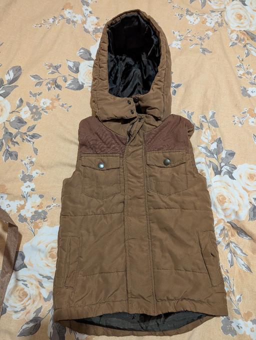 Buy & Sell Greater Manchester Stockport - Photos for F&F thick sleeveless vest/jacket/coat