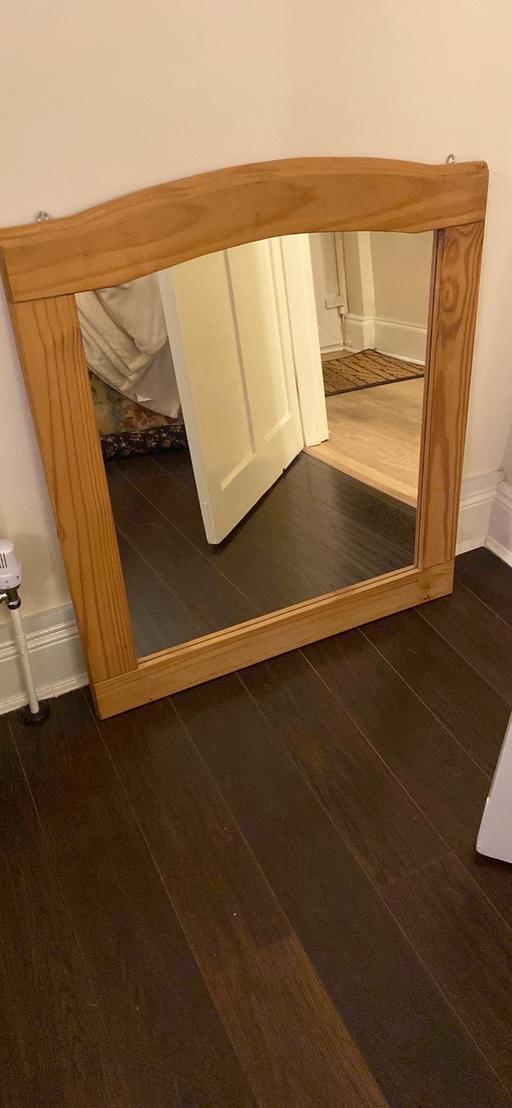 Buy & Sell Surrey Waverley - Photos for Pine framed mirror