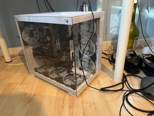 Buy & Sell North West London - Photos for High end gaming pc