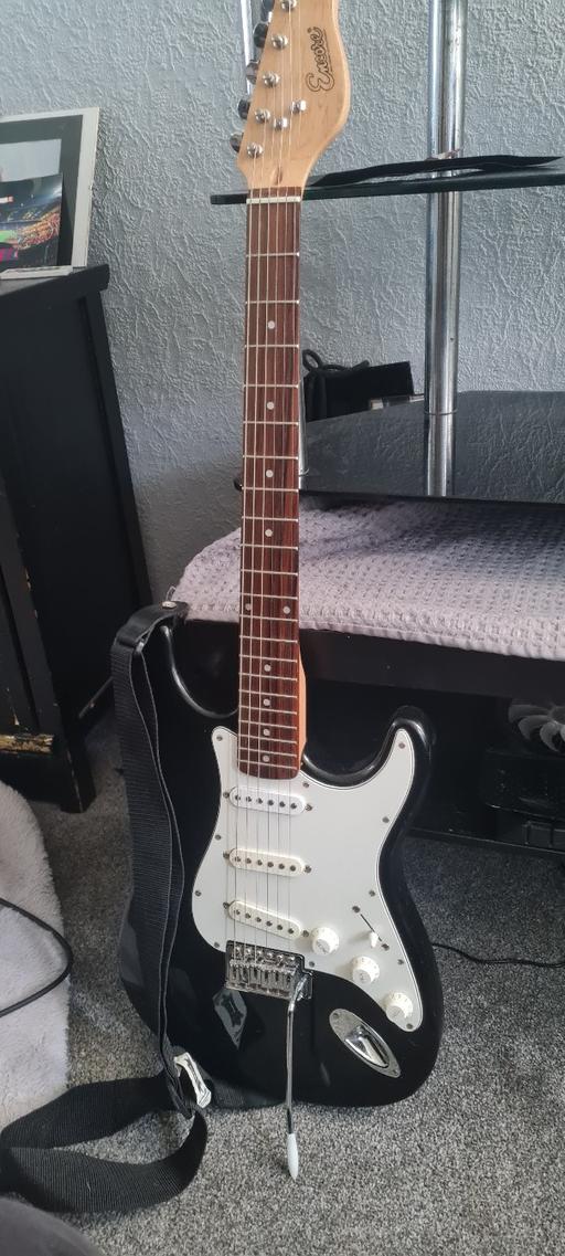 Buy & Sell Leicestershire Leicester - Photos for electric guitar and amp