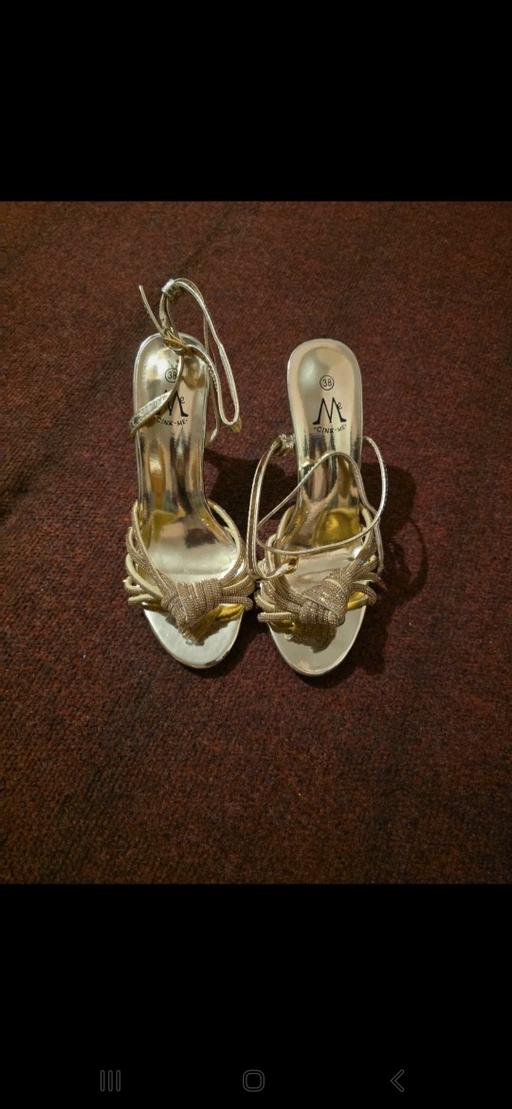 Buy & Sell West Midlands Birmingham - Photos for Gold heels