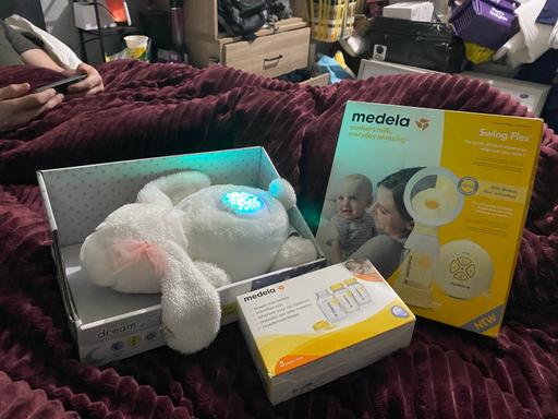 Buy & Sell Barking and Dagenham Rush Green - Barking and Dagenham - Photos for Breast feeding kit electric and teddy moblie