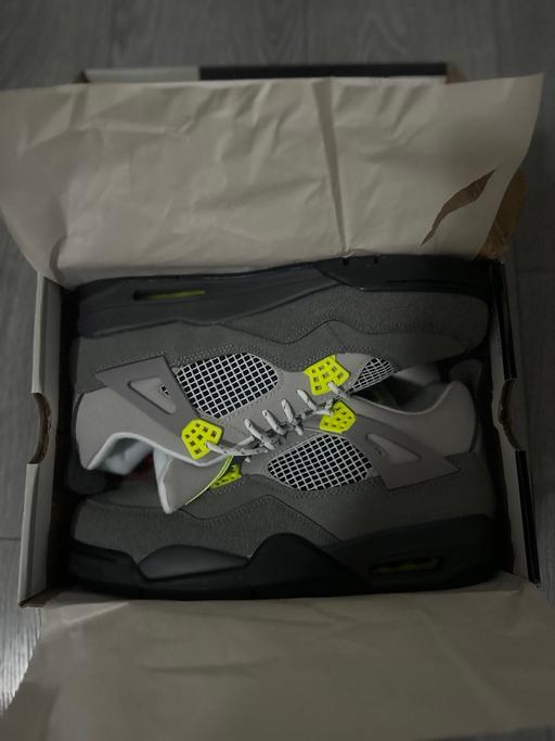 Buy & Sell South Yorkshire Sheffield - Photos for Jordan 4 neon